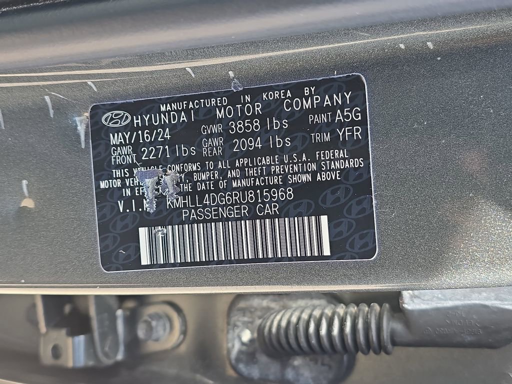 Certified 2024 Hyundai Elantra SE image 33