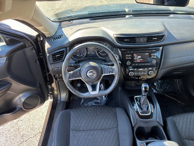 Used 2017 Nissan Rogue SV FWD image 16