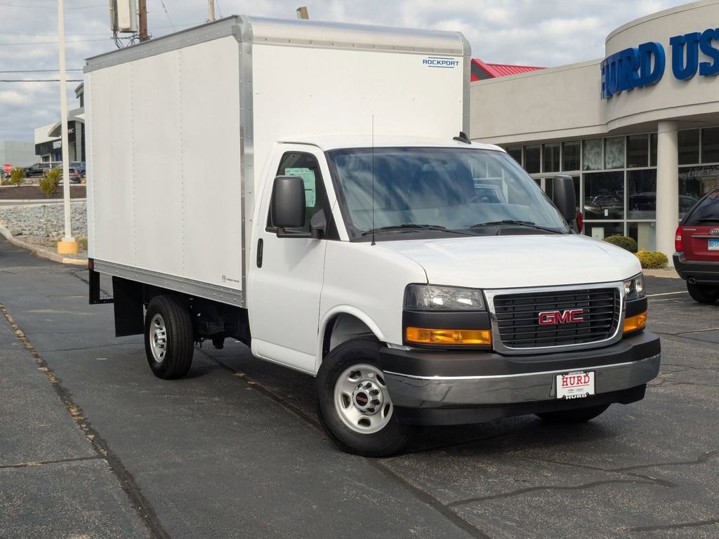 New 2025 GMC Savana 3500 w/ Power Convenience Package
