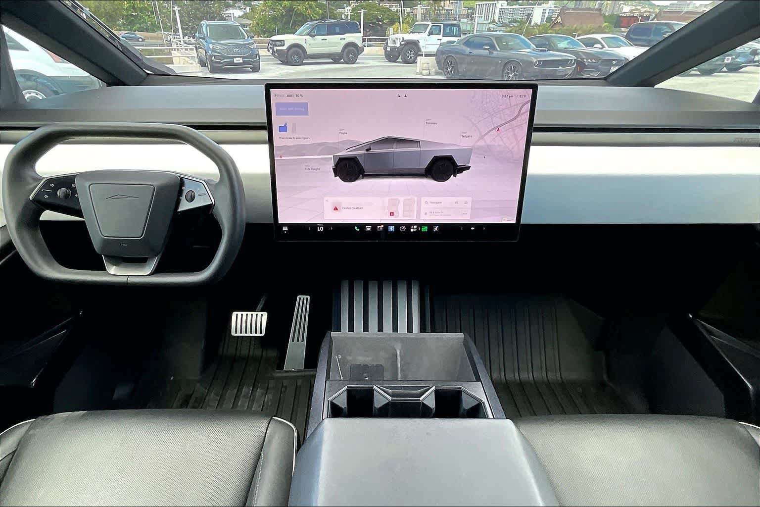Used 2024 Tesla Cybertruck AWD Crew Cab image 10