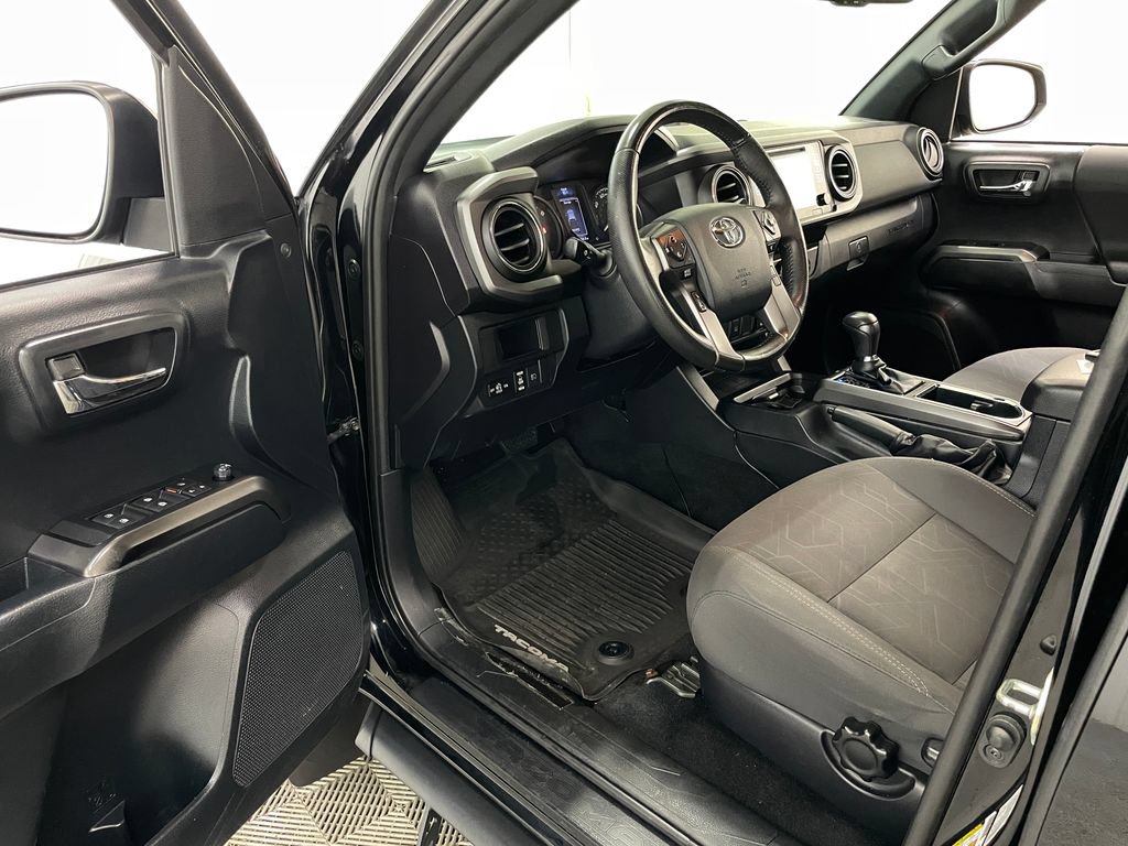 Used 2019 Toyota Tacoma TRD Off-Road AWD/4WD image 22