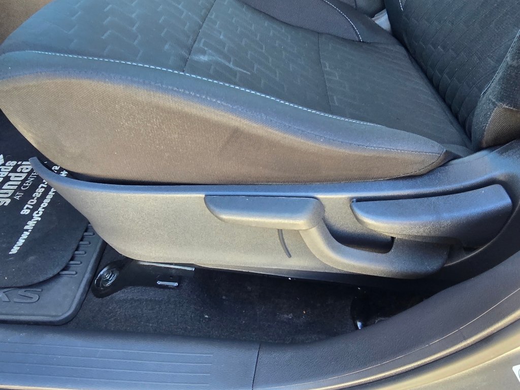 Used 2024 Nissan Kicks SV FWD image 17