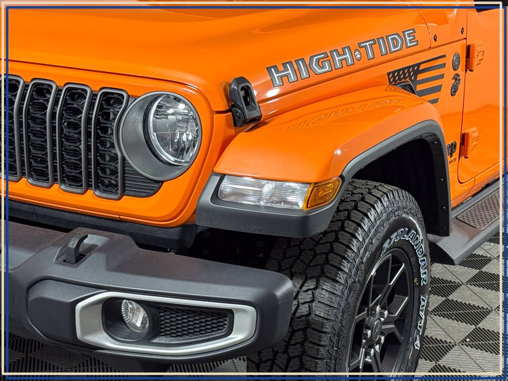 Certified 2025 Jeep Gladiator Overland AWD/4WD image 2