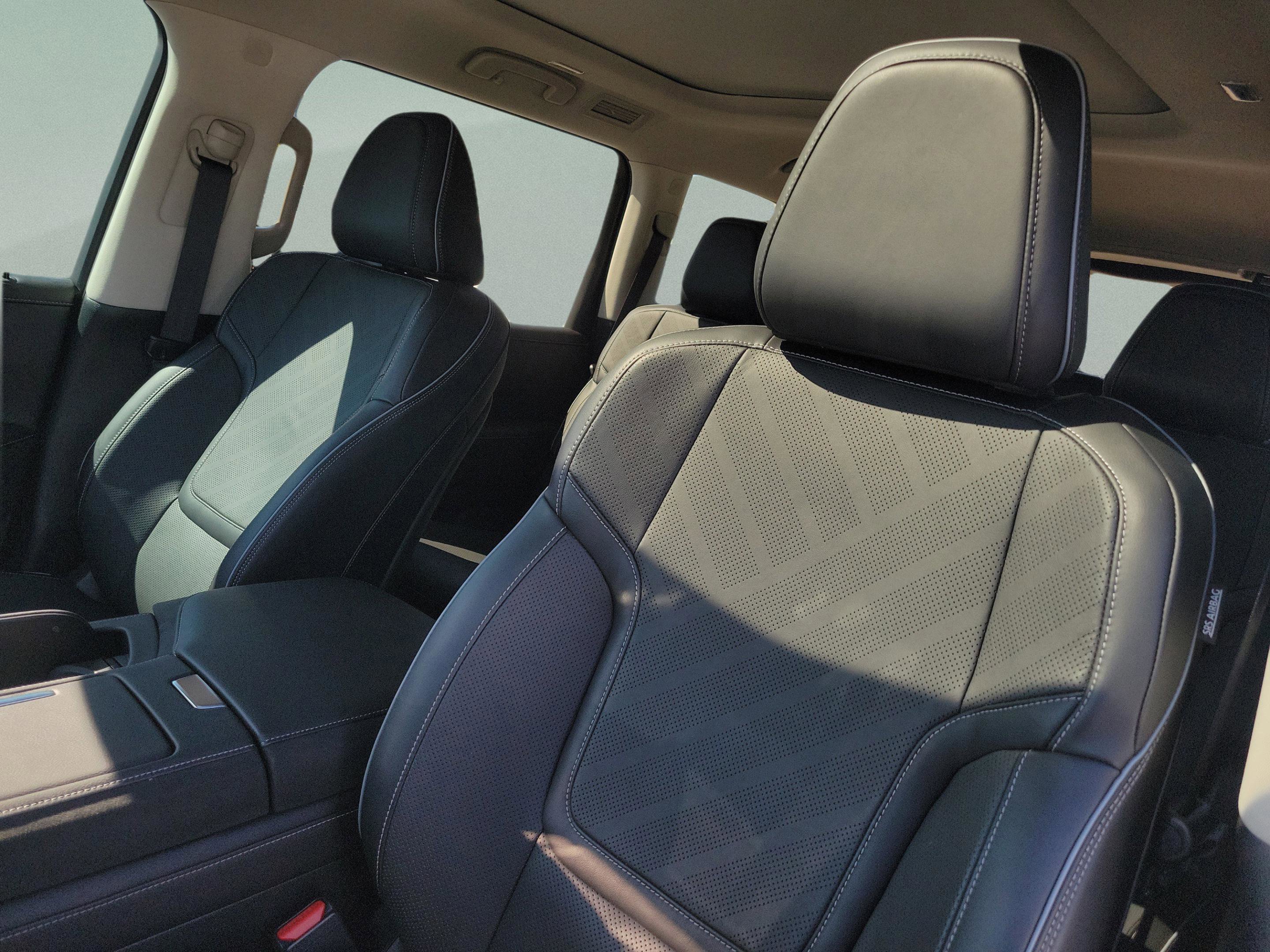 Certified 2025 INFINITI QX80 Luxe RWD image 21