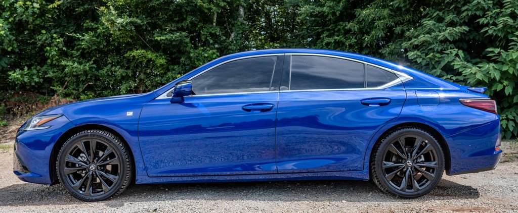Used 2022 Lexus ES 350 F Sport FWD image 2