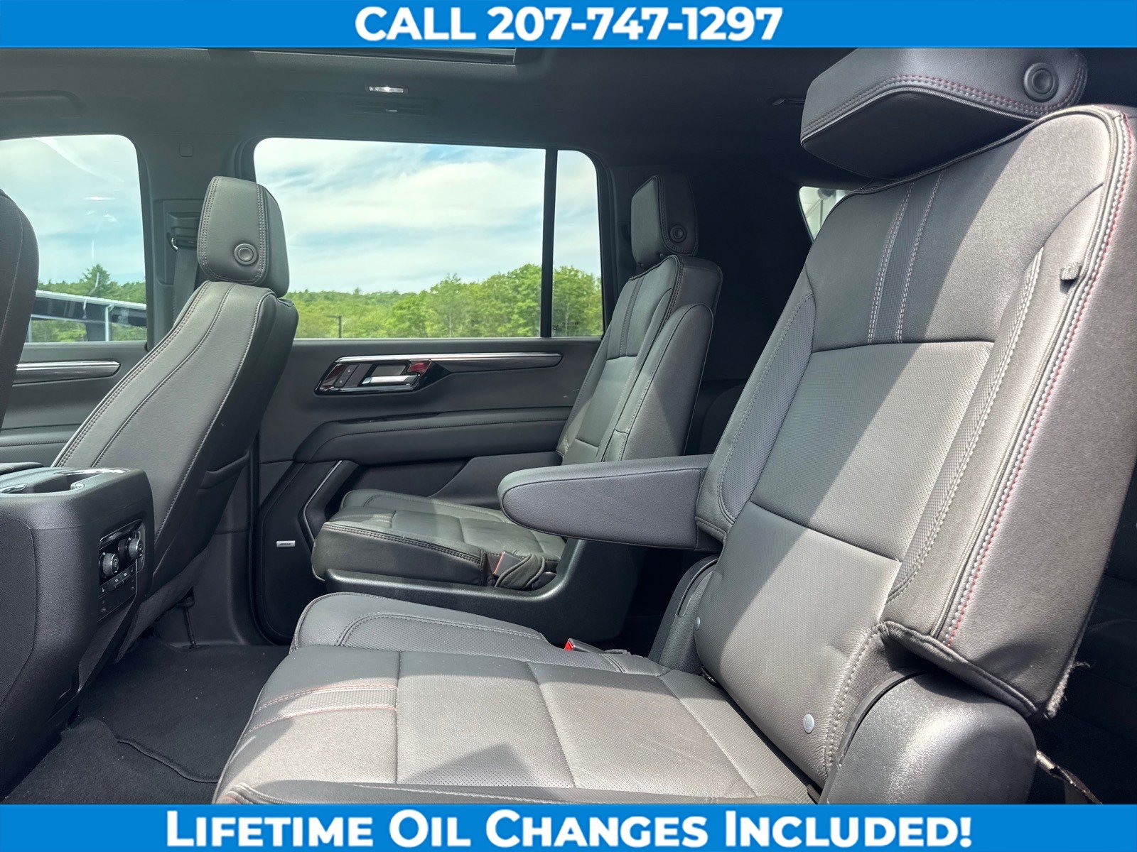 Used 2025 Chevrolet Suburban RST w/ Comfort Package AWD/4WD image 17
