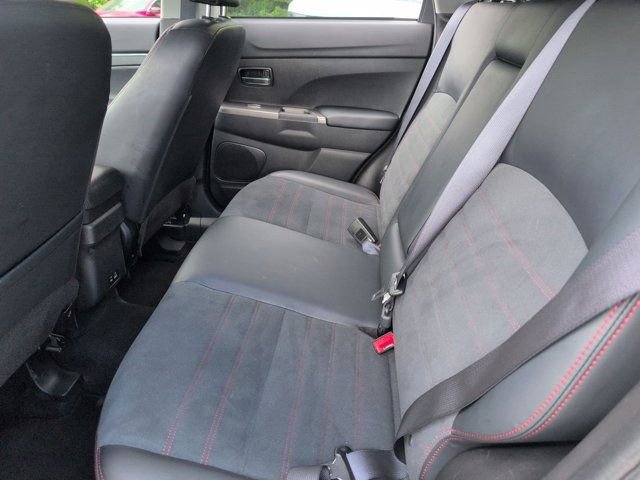 Used 2025 Mitsubishi Outlander Sport SE AWD/4WD image 27