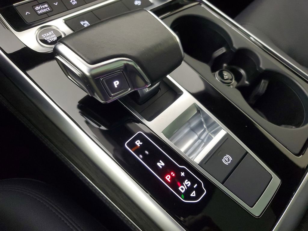 Used 2021 Audi Q7 3.0T Premium Plus image 32