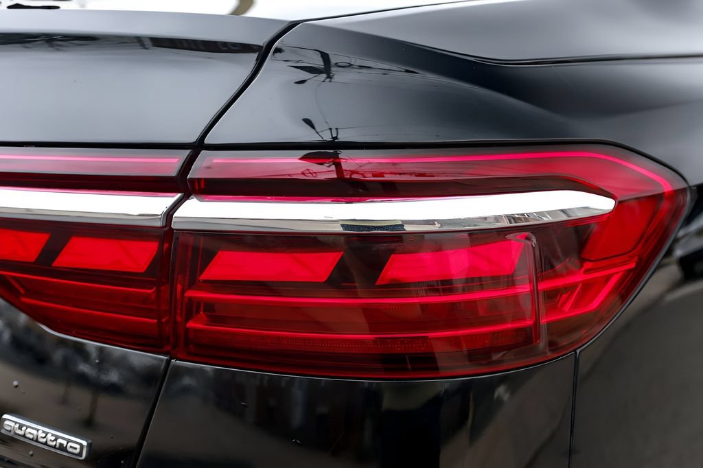 Used 2023 Audi A8 L 3.0T w/ Comfort Plus Package AWD/4WD image 29