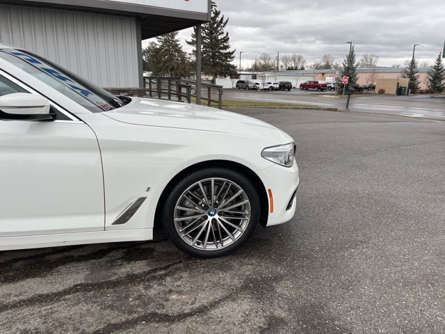 Used 2018 BMW 530e image 17