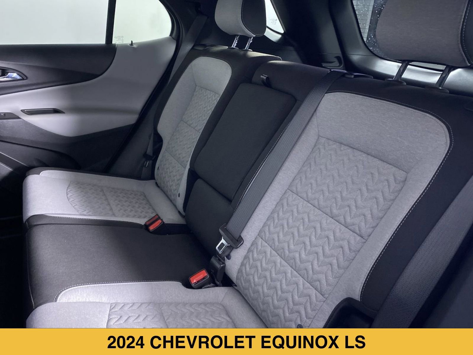 Certified 2024 Chevrolet Equinox LS w/ LS Convenience Package FWD image 12