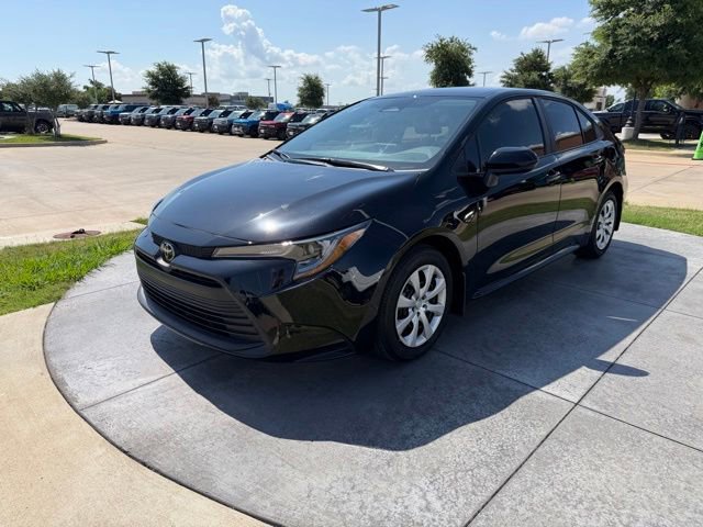 Used 2026 Toyota Corolla LE FWD image 3
