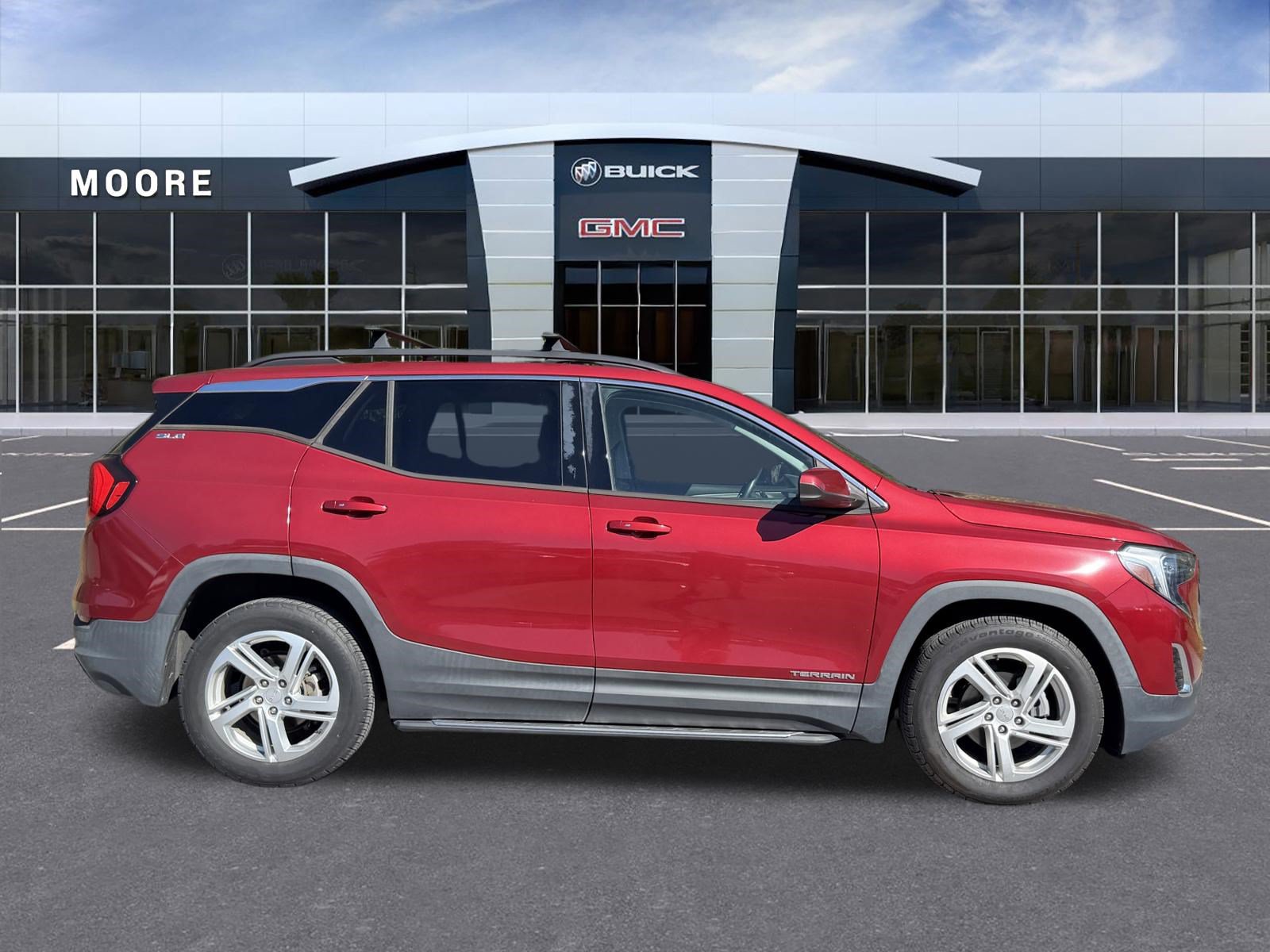 Used 2020 GMC Terrain SLE w/ Driver Convenience Package FWD image 2