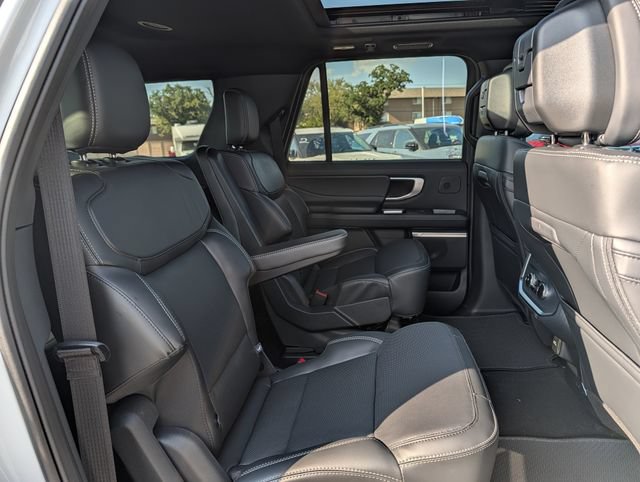 New 2027 Ford Expedition Max Platinum w/ Stealth Appearance Package RWD image 23