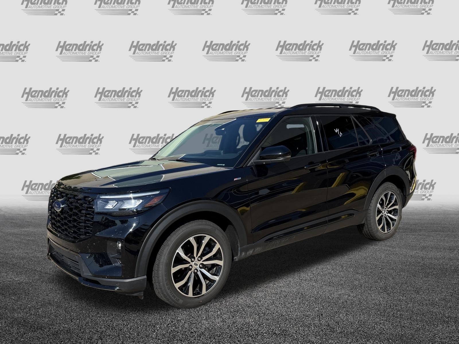 Used 2025 Ford Explorer ST-Line AWD/4WD image 5