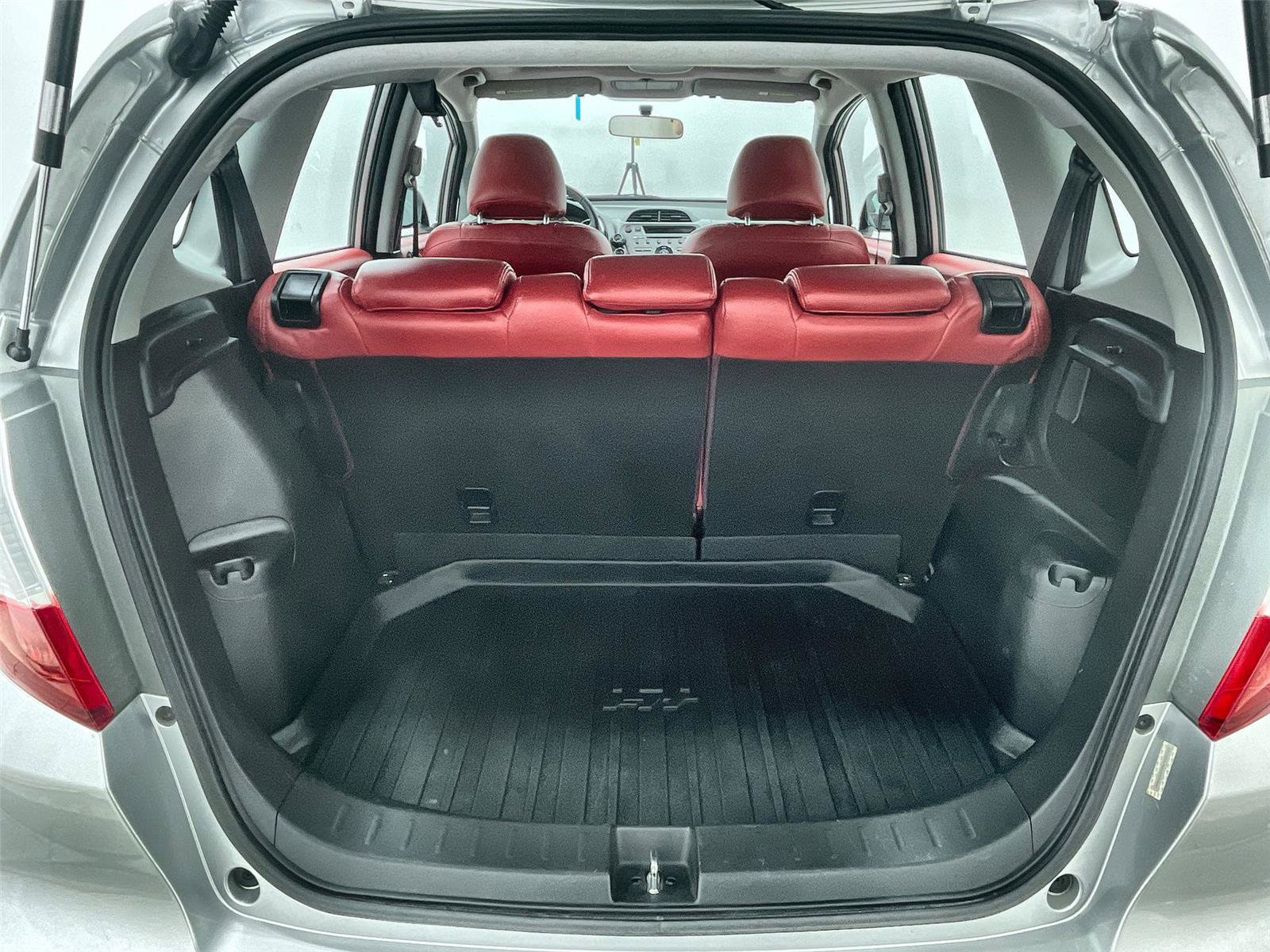 Used 2011 Honda Fit Sport image 27