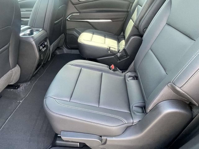 New 2027 Chevrolet Traverse LT w/ Driver Confidence Package FWD image 11