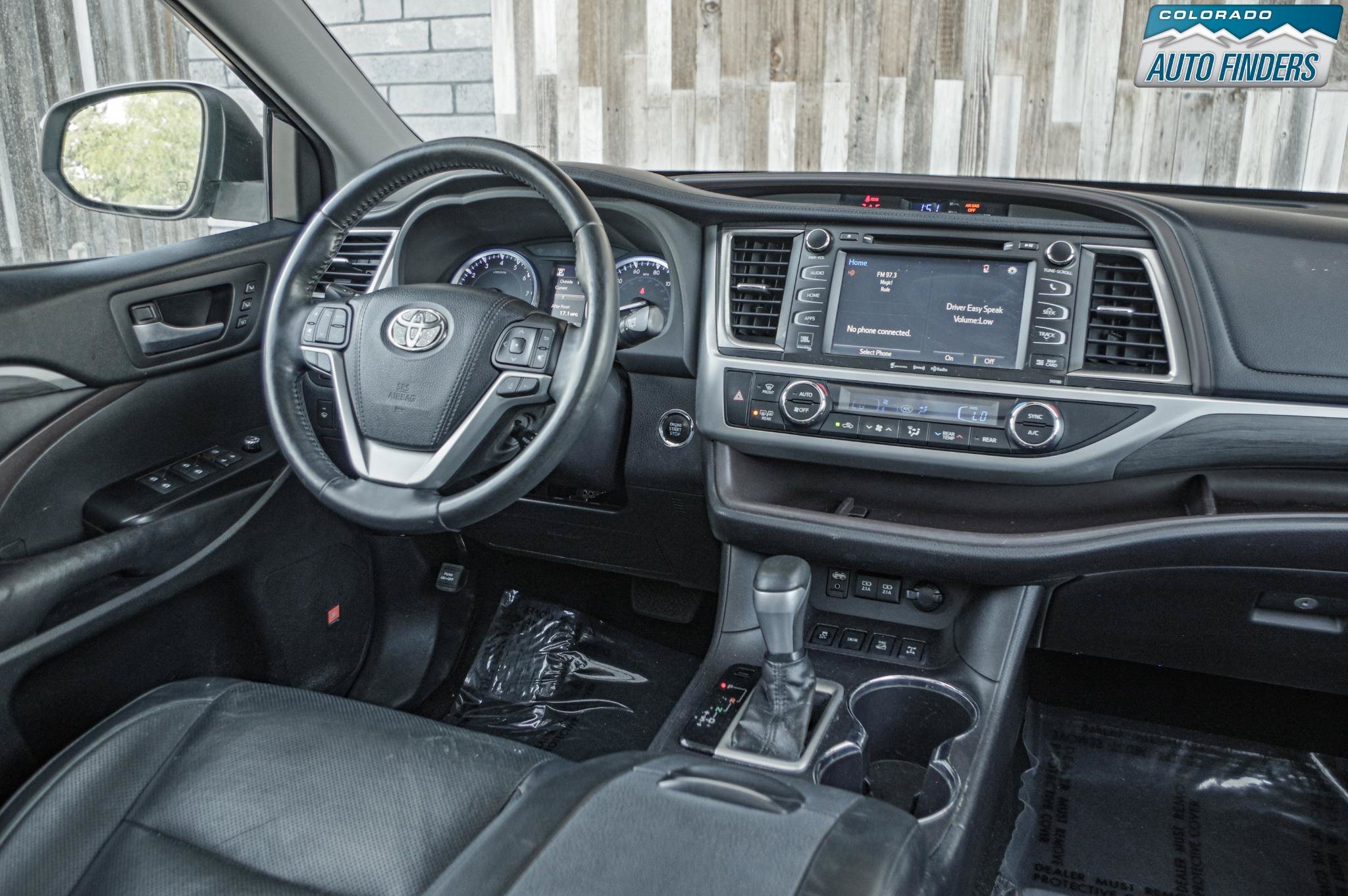 Used 2018 Toyota Highlander Limited Platinum AWD/4WD image 16