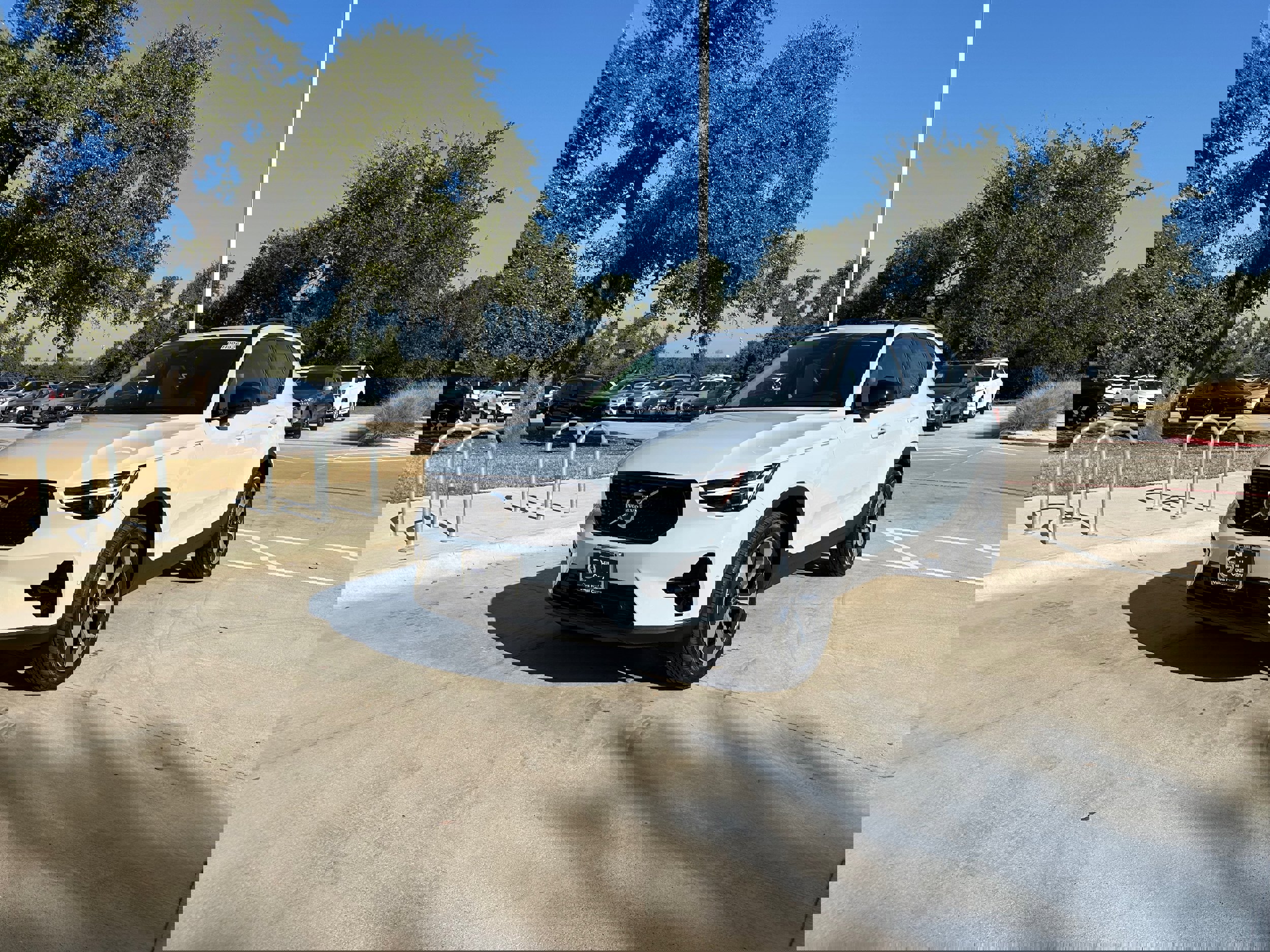 New 2026 Volvo XC40 B5 Plus w/ Protection Package Premier image 15