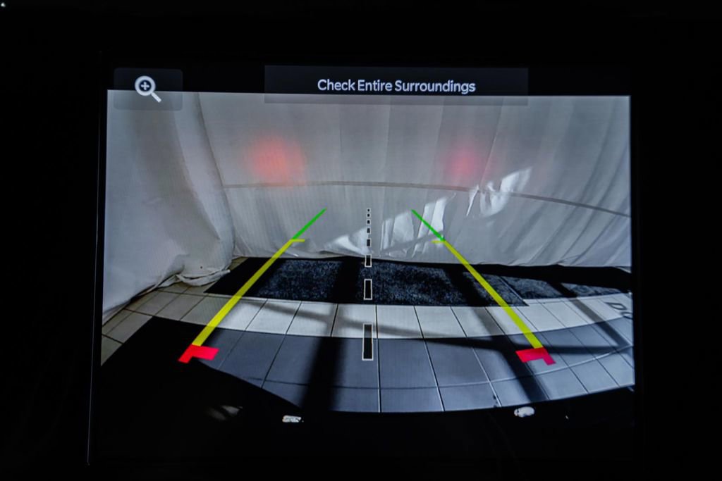 New 2025 Jeep Grand Cherokee Altitude image 40