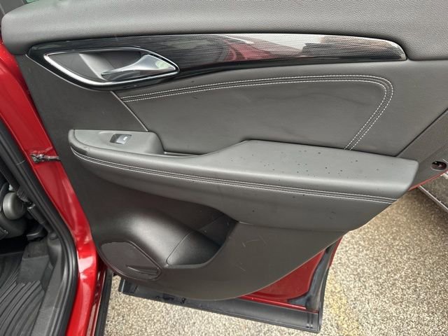 Used 2023 Buick Envision Preferred image 46