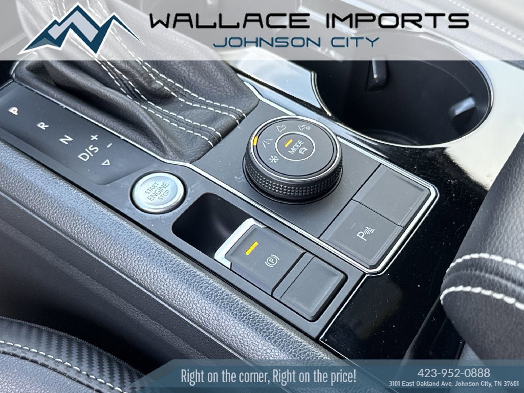 Used 2022 Volkswagen Atlas Cross Sport SEL AWD/4WD image 29