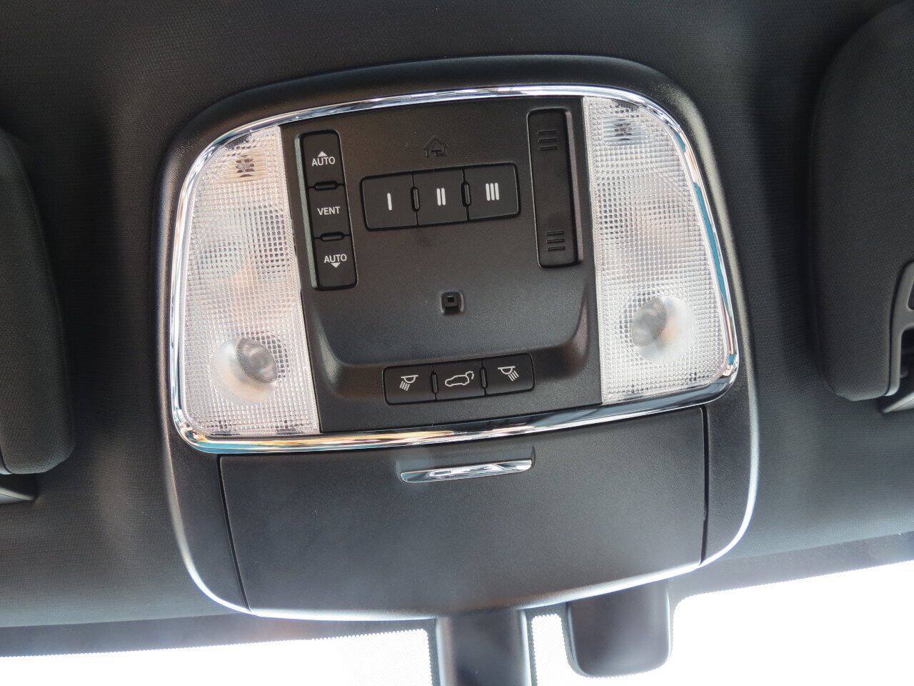 Used 2020 Jeep Grand Cherokee Limited w/ Trailer Tow Group IV AWD/4WD image 20
