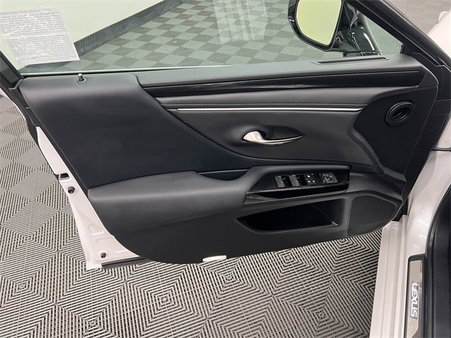Certified 2025 Lexus ES 350 image 9