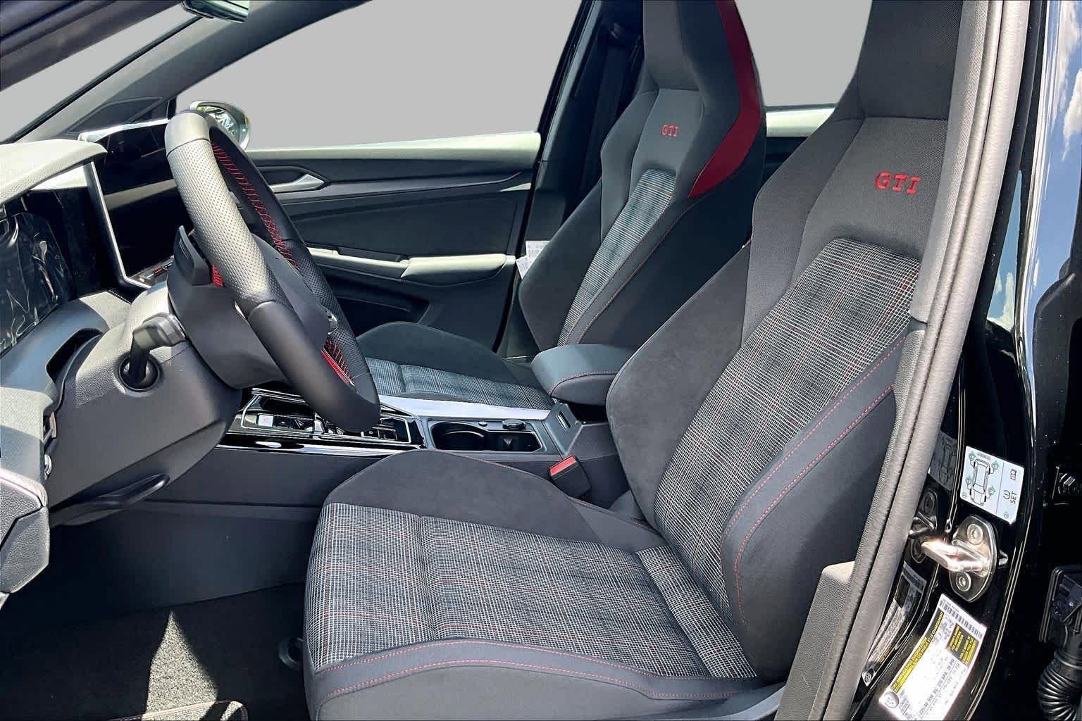 New 2026 Volkswagen Golf S FWD image 7