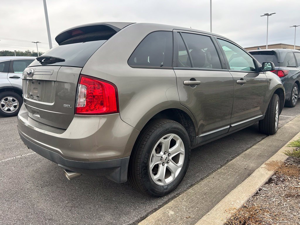 Used 2013 Ford Edge SEL FWD image 3