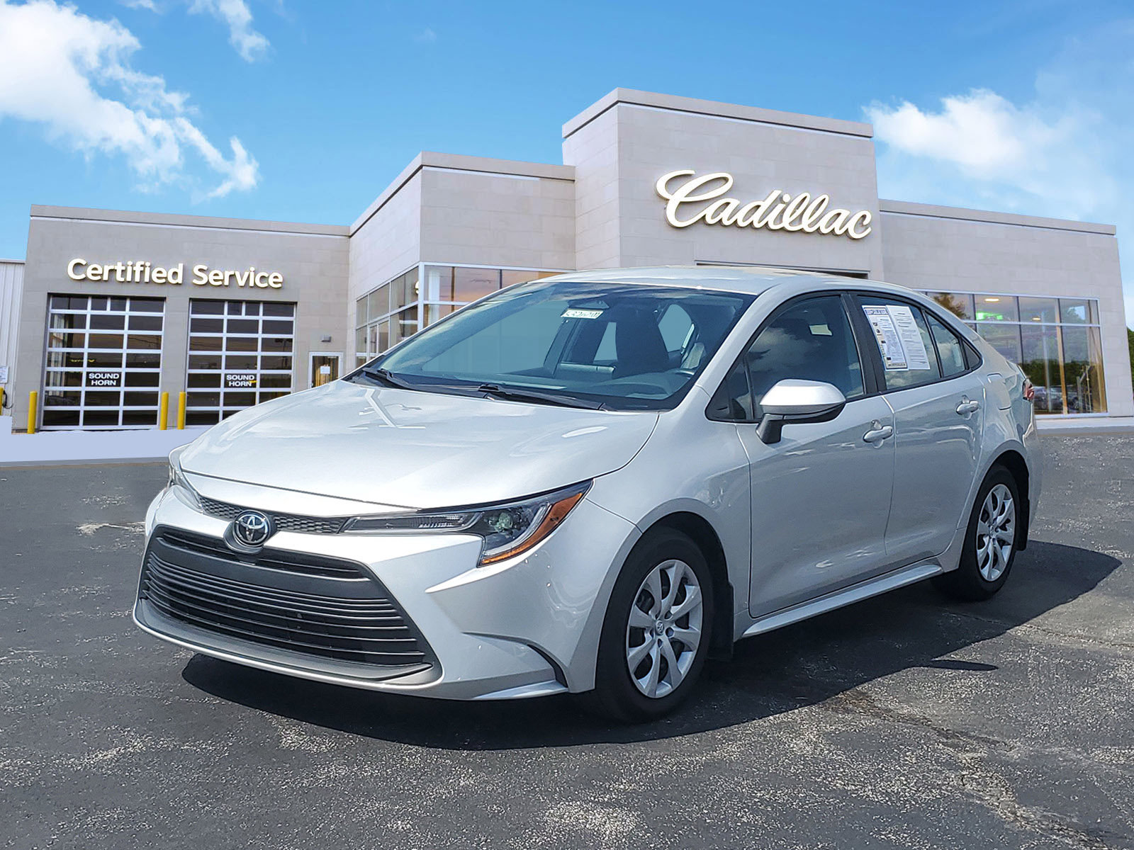 Used 2024 Toyota Corolla LE FWD image 1