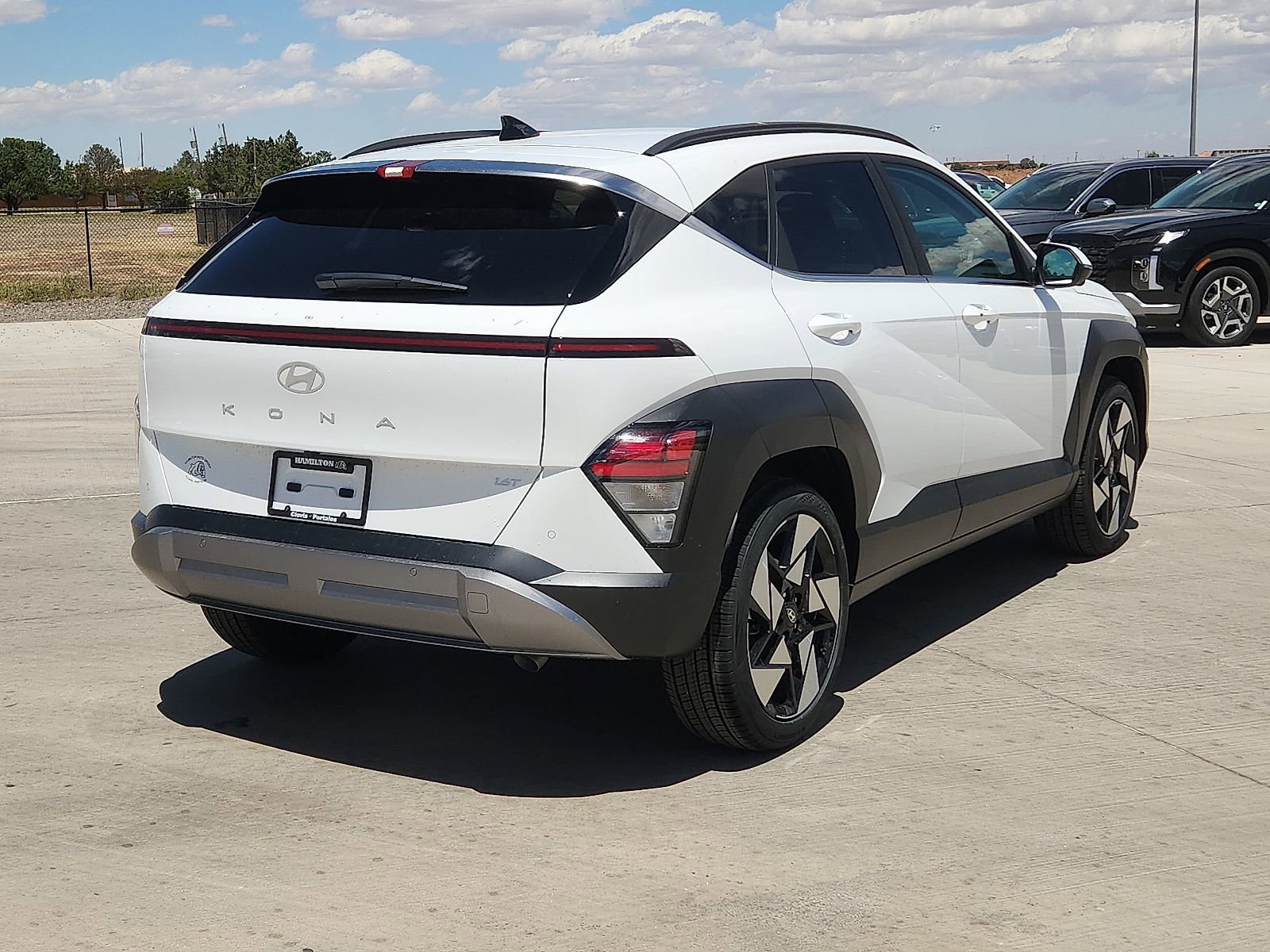 New 2026 Hyundai Kona Limited FWD image 4