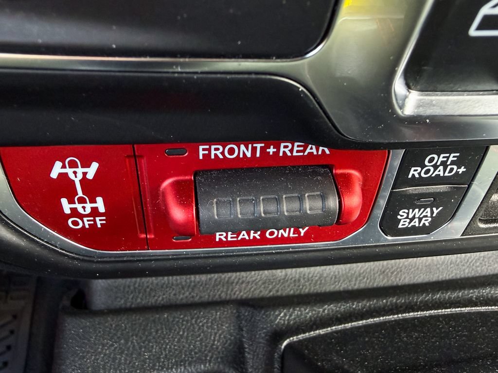 Used 2021 Jeep Wrangler Rubicon w/ Steel Bumper Group AWD/4WD image 16