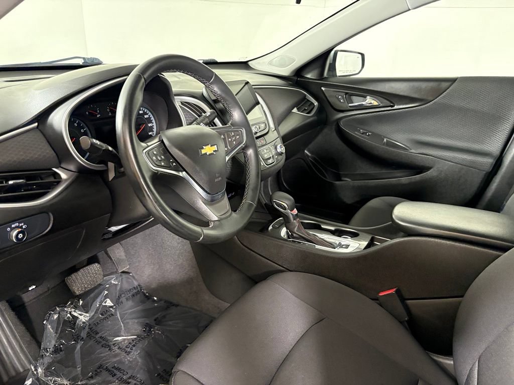 Used 2024 Chevrolet Malibu RS FWD image 26