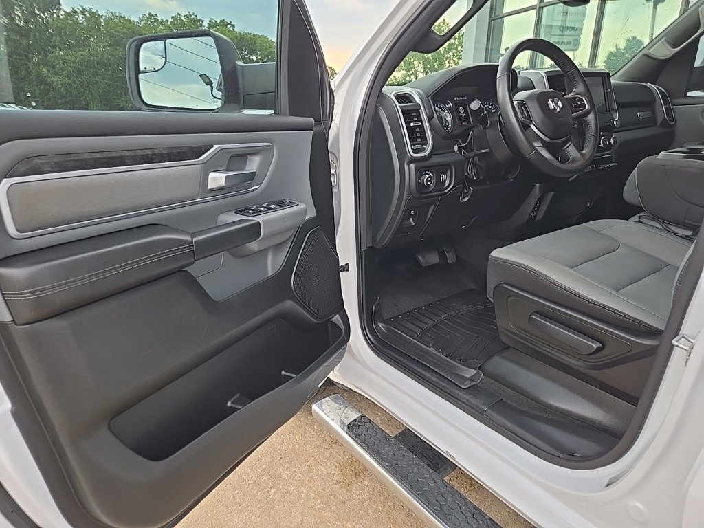 Used 2023 RAM 1500 Big Horn AWD/4WD image 38