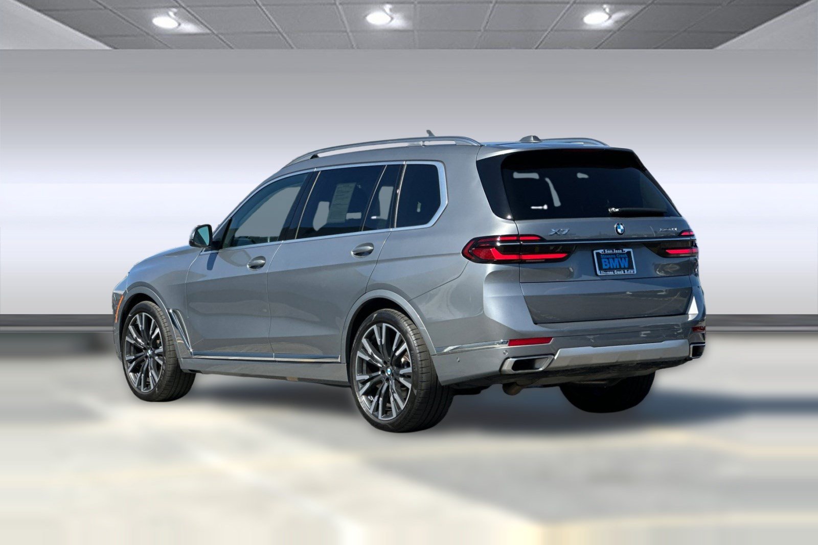 Used 2024 BMW X7 xDrive40i AWD/4WD image 3