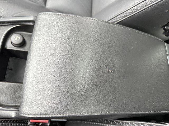 Used 2011 Volvo XC70 3.2 image 34