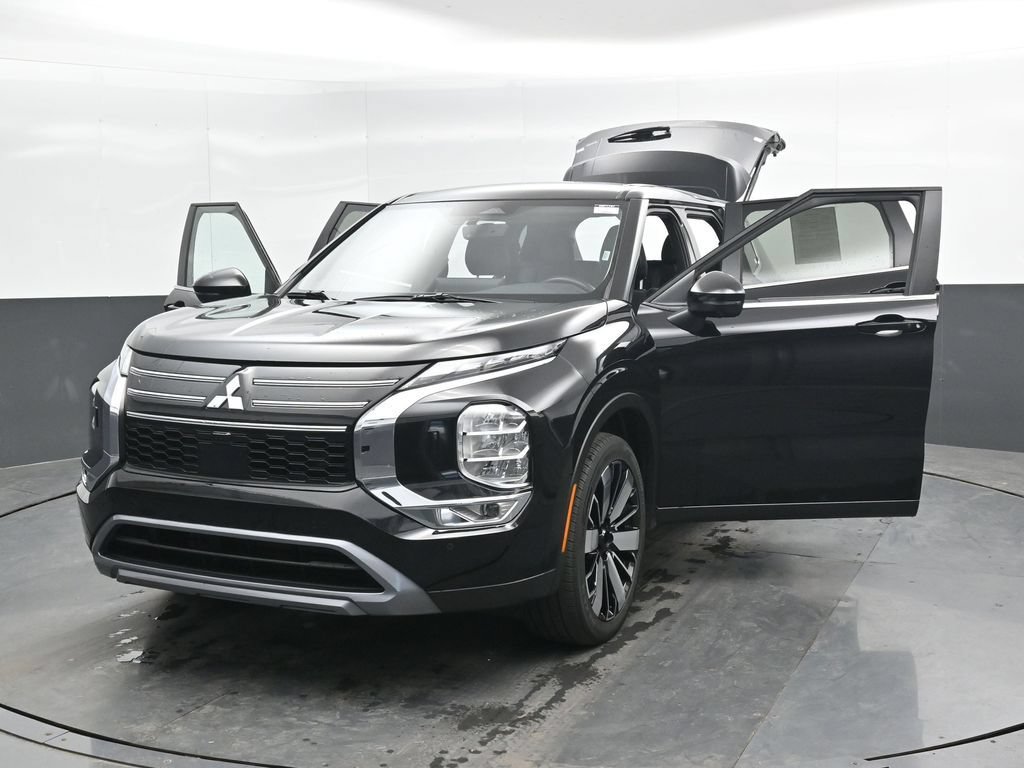 Used 2025 Mitsubishi Outlander SE AWD/4WD image 49