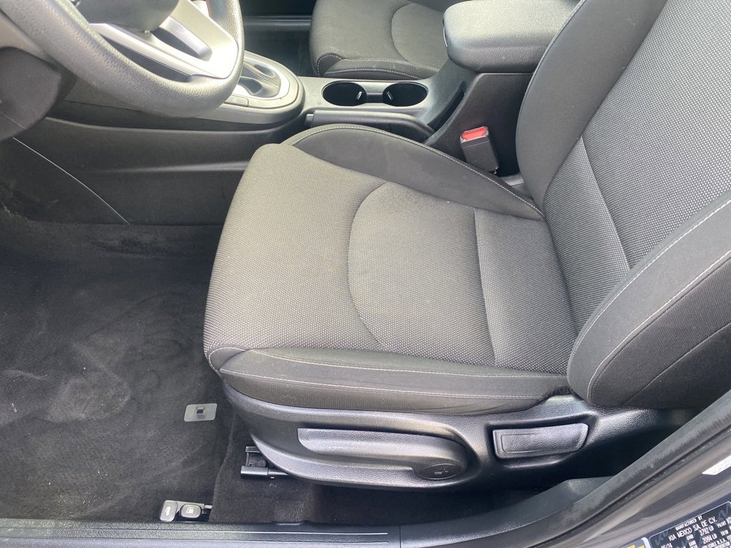 Used 2024 Kia Forte LXS w/ LXS Technology Package image 4