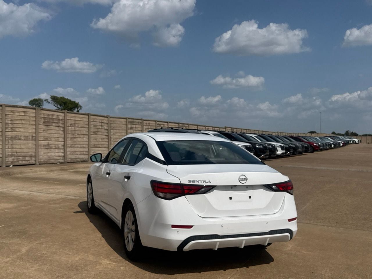 Certified 2024 Nissan Sentra S FWD image 17