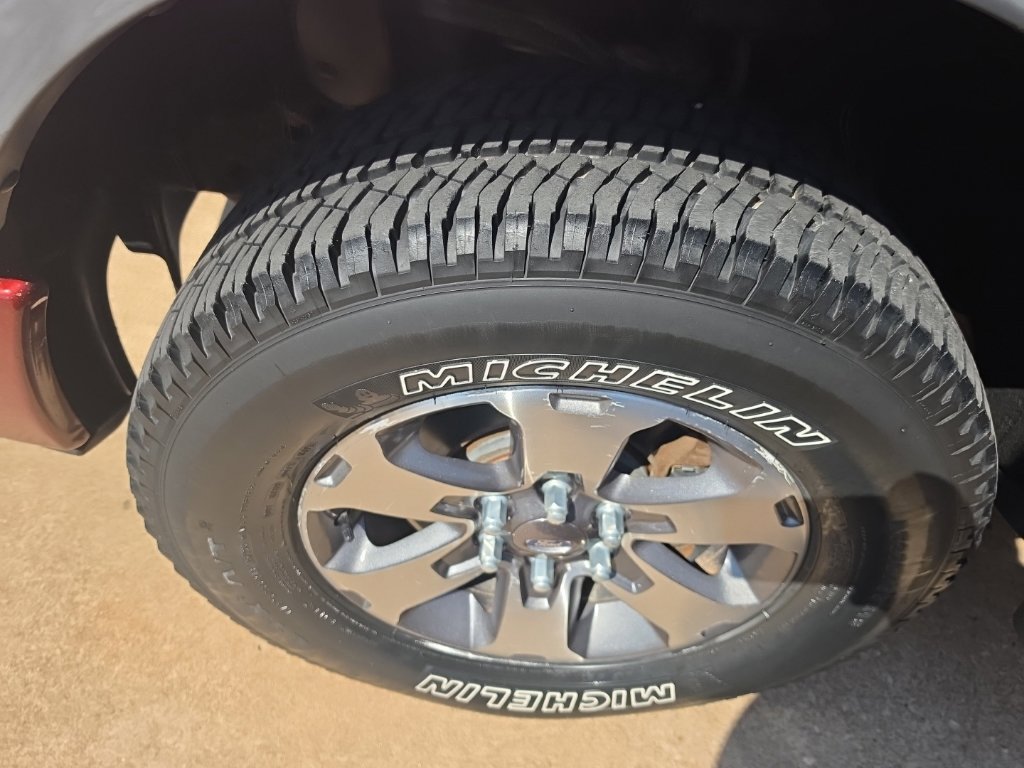 Used 2014 Ford F150 FX4 w/ Equipment Group 402A Luxury AWD/4WD image 17