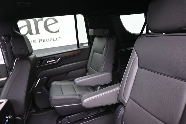 Used 2025 GMC Yukon XL Denali AWD/4WD image 20