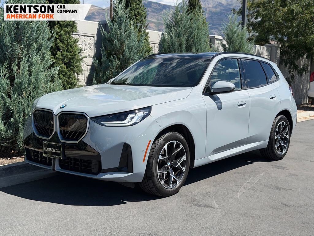 Used 2025 BMW X3 xDrive30i w/ Premium Package AWD/4WD image 2
