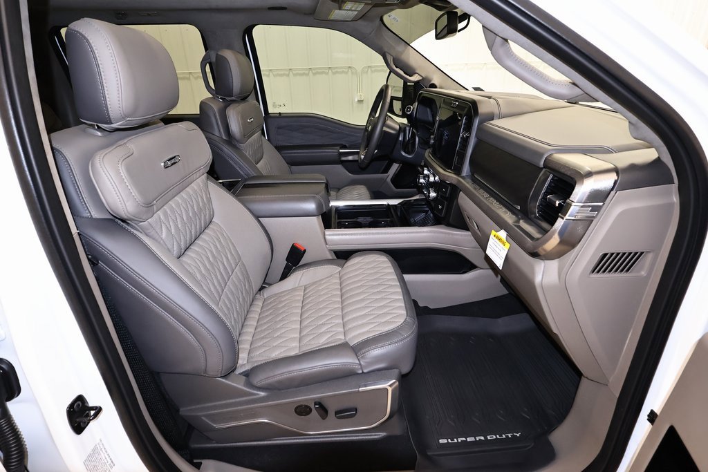 Certified 2026 Ford F350 Platinum w/ Platinum Plus Package image 21