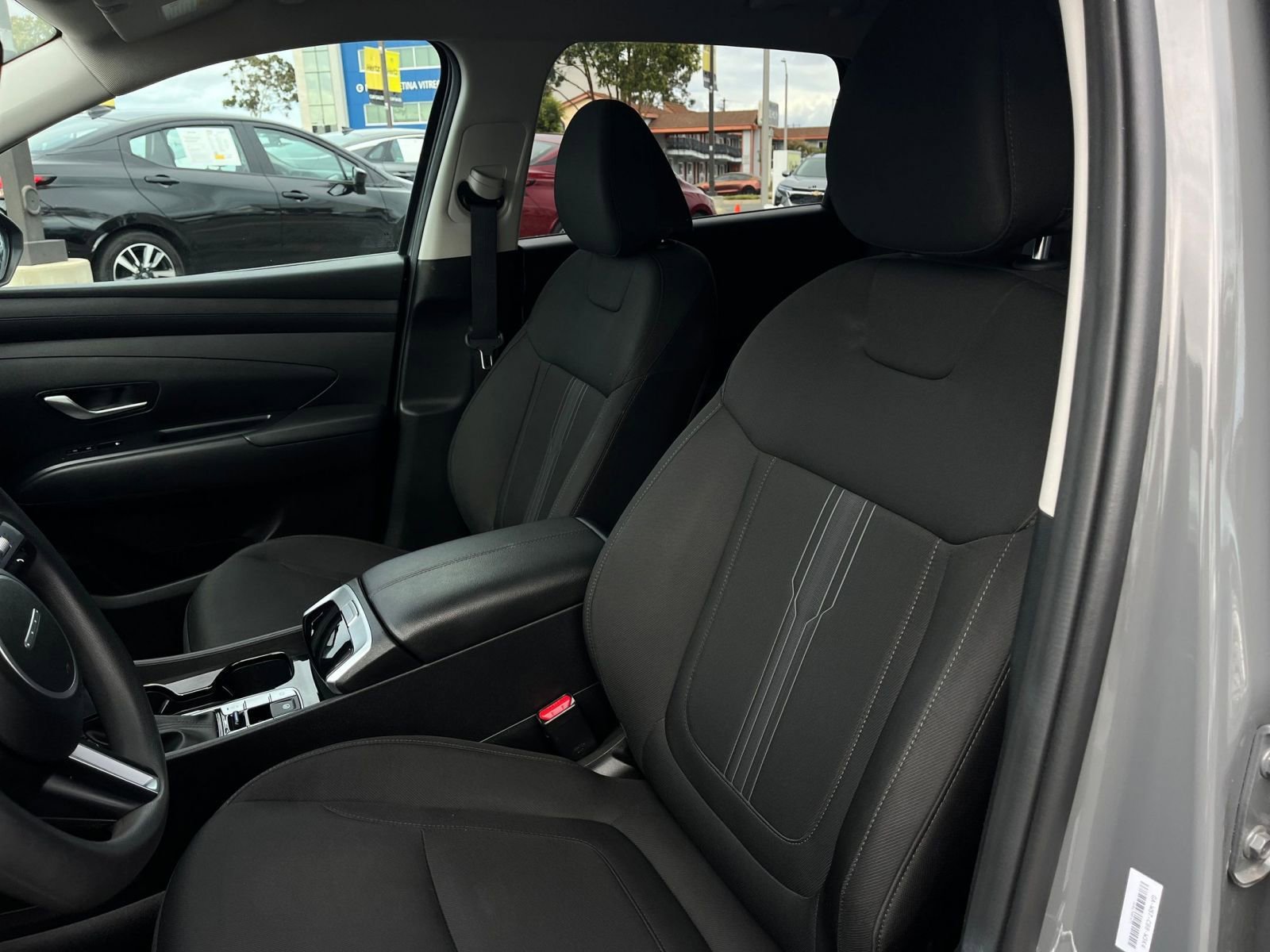 Used 2025 Hyundai Tucson SEL FWD image 38