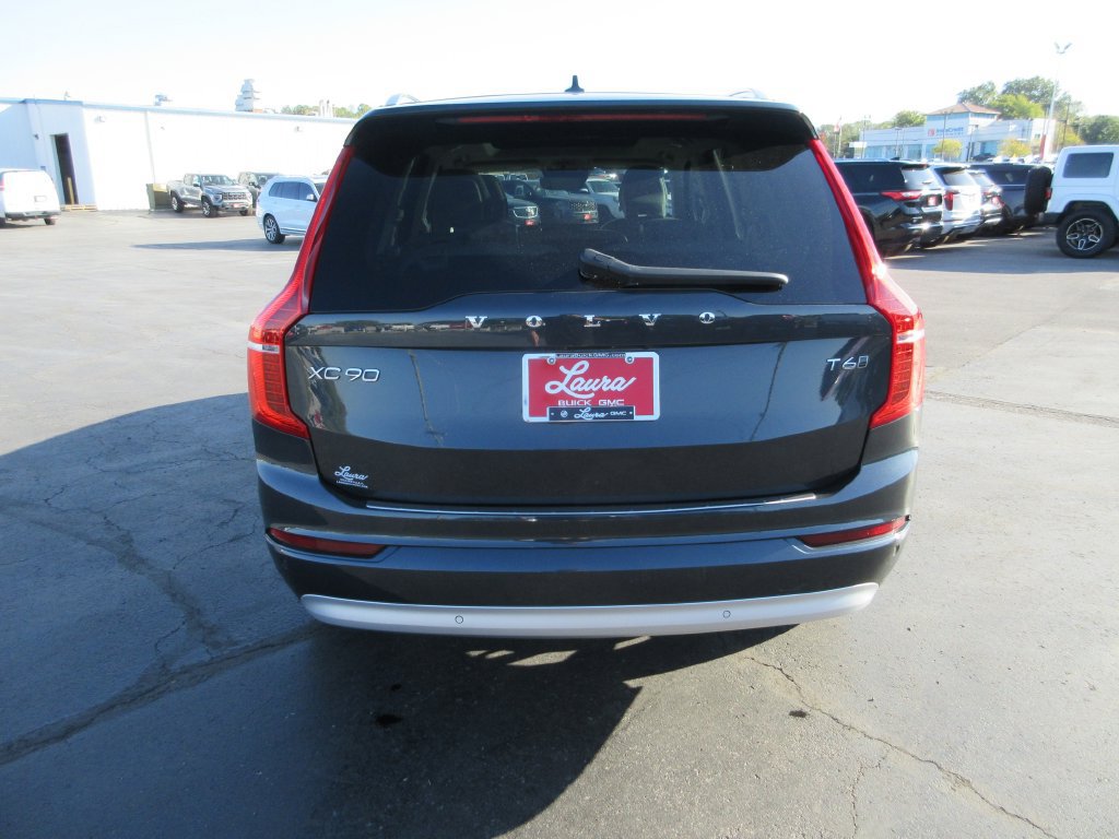 Used 2022 Volvo XC90 T6 Momentum w/ Advanced Package AWD/4WD image 7