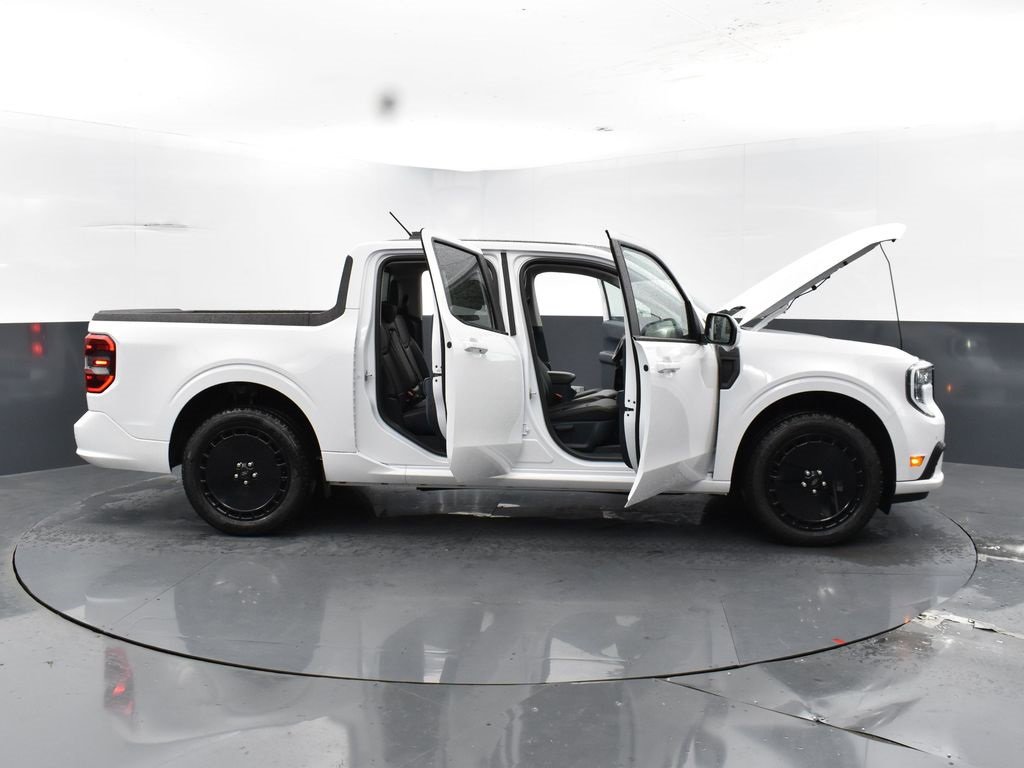 New 2025 Ford Maverick Lobo image 43