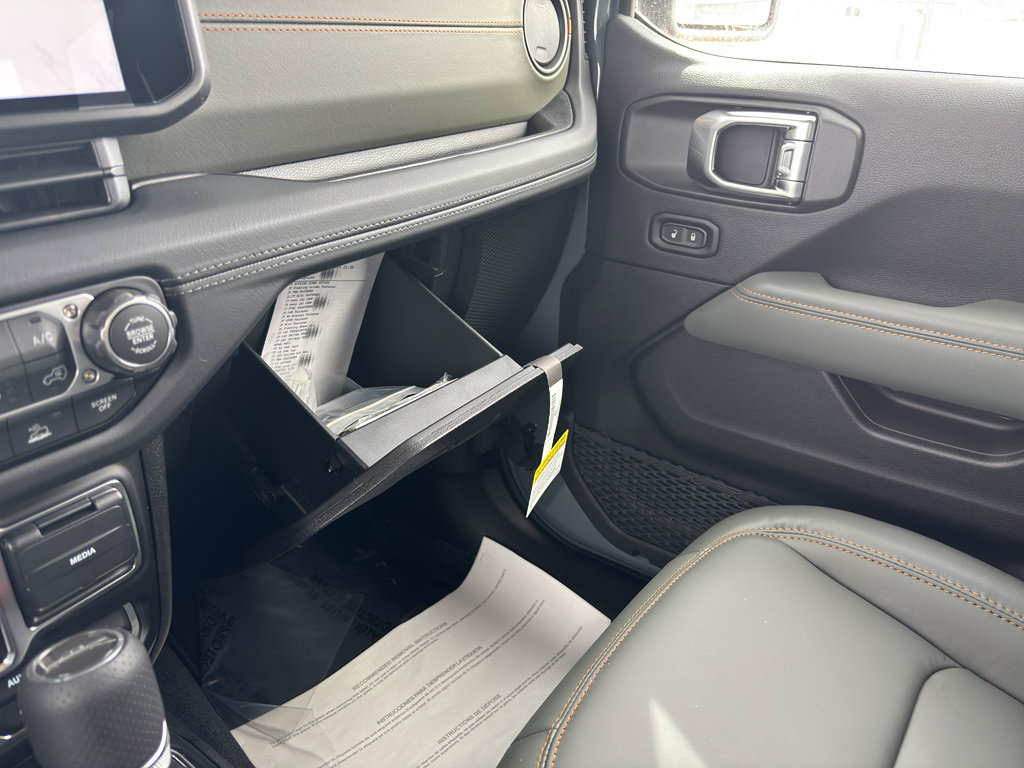 New 2026 Jeep Gladiator Mojave image 29