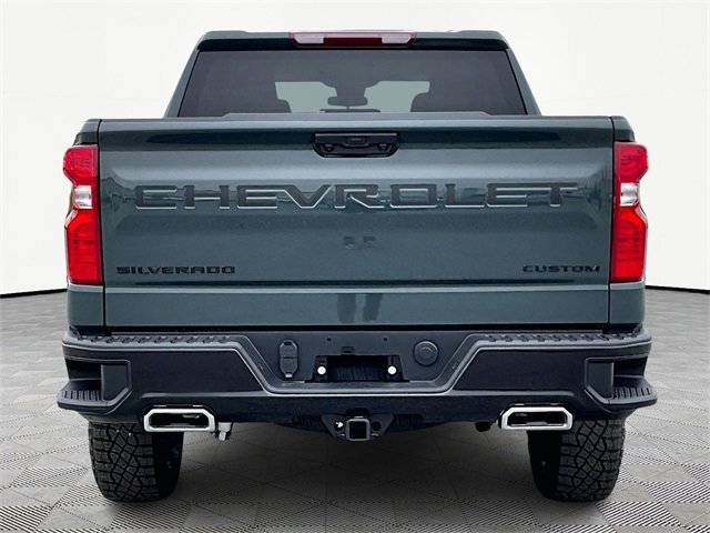 New 2026 Chevrolet Silverado 1500 Custom Trail Boss w/ LPO, Dark Essentials Package image 5