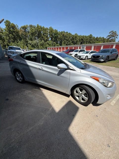 Used 2013 Hyundai Elantra GLS w/ Preferred Pkg FWD image 26